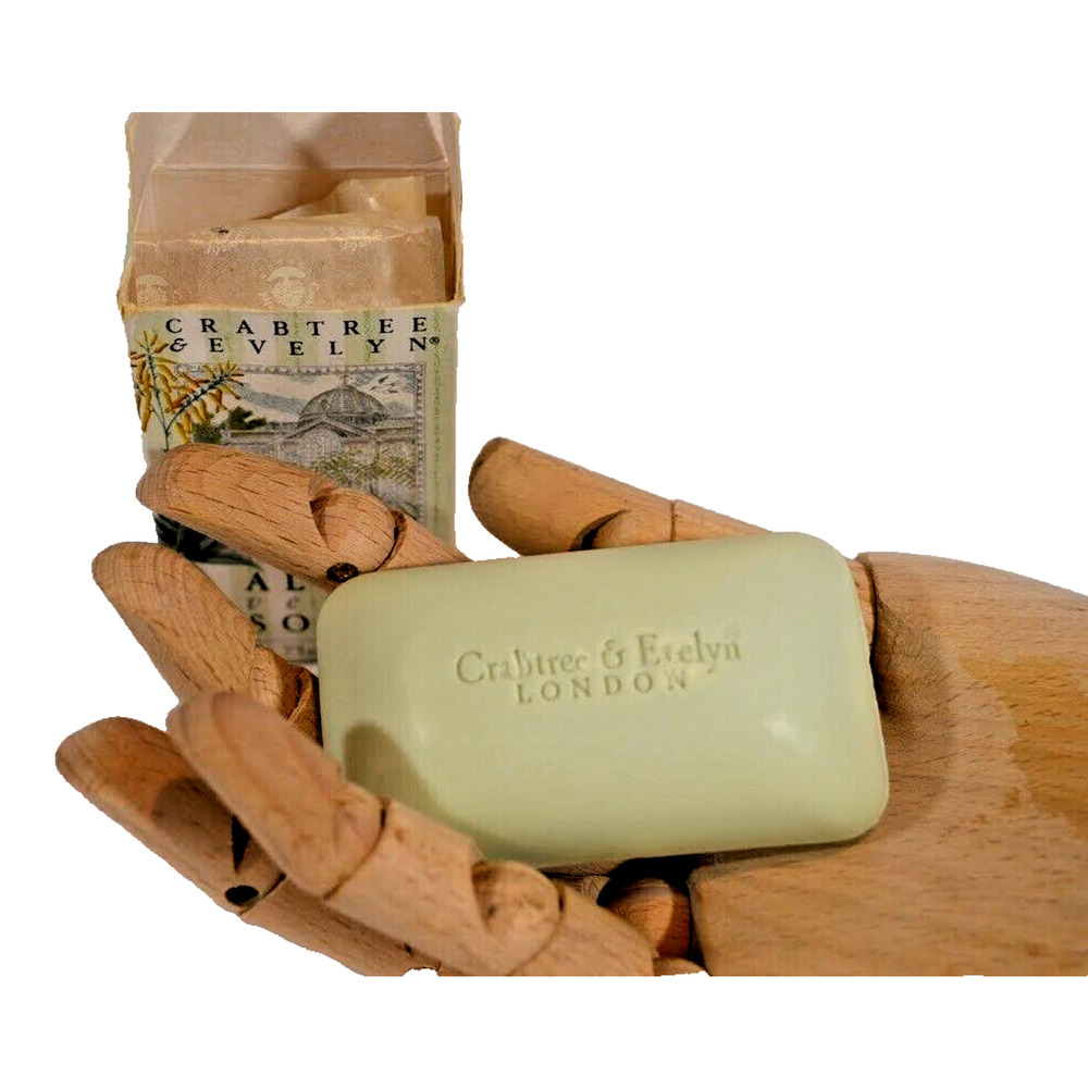Crabtree & Evelyn Soap Aloe Vera 3.5 oz Bar Gentle Retired Vintage New in Box